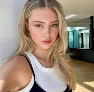 Helen, 19, Netherlands