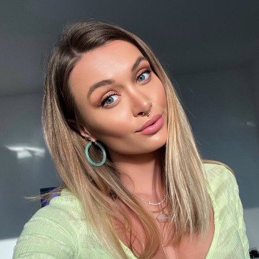 Lois, 27, United States