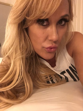 Kelly, 38, United States