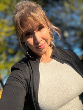 Fiona AEdwards, 35, United States