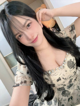 Imsupermia, 35, United Kingdom