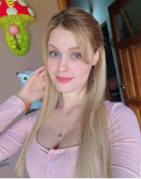 Jazmin, 20, Netherlands