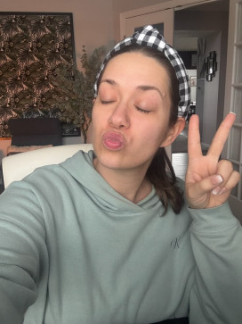 Bella Mary, 39, United Kingdom