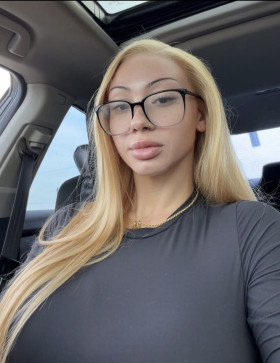 Tamara, 40, United States