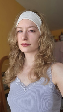Amber, 30, United States