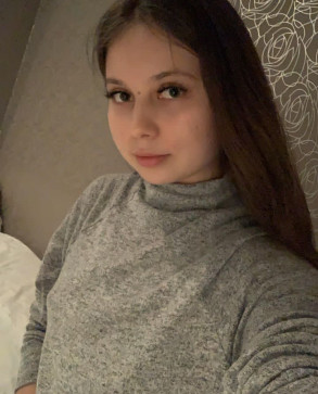 Michelle Campbell, 31, United States