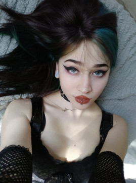 Linda, 28, United Kingdom