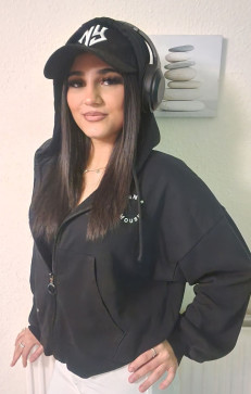 Livevc1hr, 23, Chile
