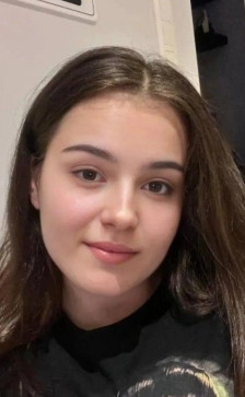Juliana, 20, India
