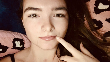 Alice, 18, United Kingdom
