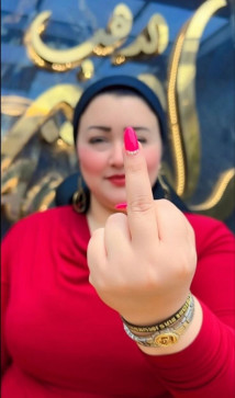 Amira, 40, Hong Kong