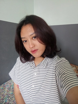 Elle, 25, Indonesia
