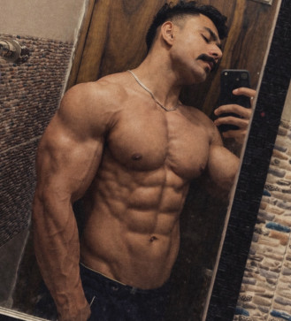 Sam Huges, 24, India