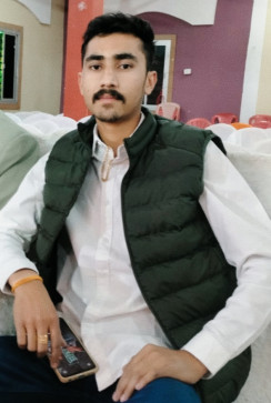 Prateekhereee, 22, India