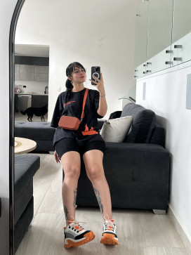 Olivia, 25, United States