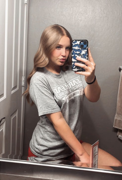 Ameliaedwin2, 26, United States