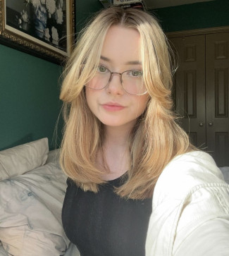 Cynthia, 27, United States