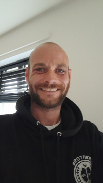 Josh, 34, United Kingdom