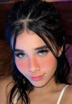Emily, 25, United States