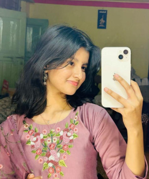 Shruti, 20, India