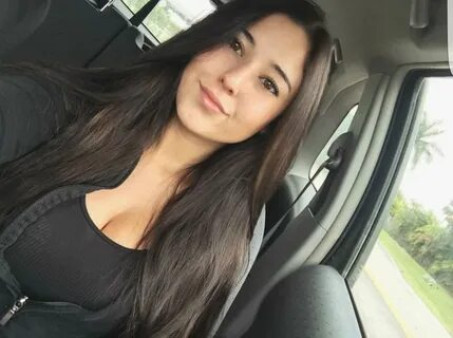 Emily, 27, United States