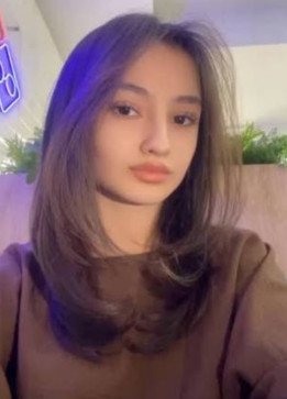 LeIly, 19, Netherlands