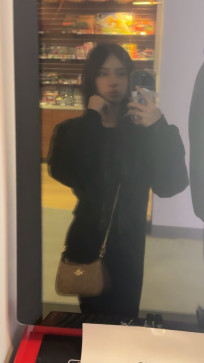 Maria, 18, United States
