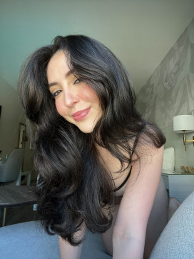 Bra Follow, 30, United States