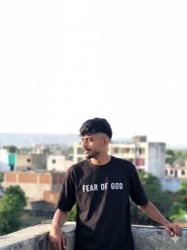 Rishi, 22, India