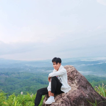 Lawrence Cuano, 22, Philippines