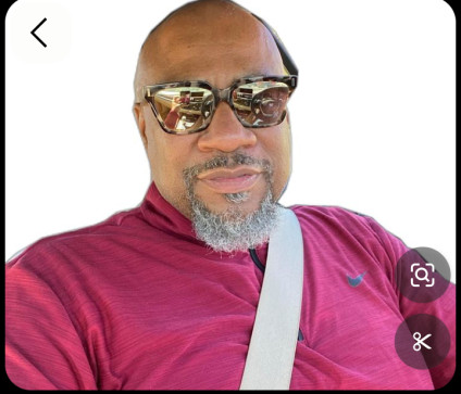 James, 55, United States