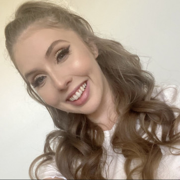 Elizabeth, 24, United States