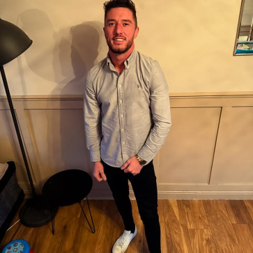 Josh, 30, United Kingdom