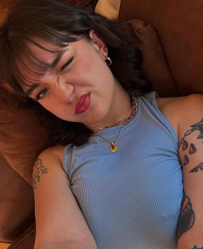 Annalisa, 27, United States