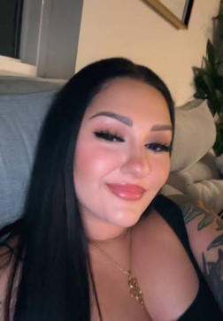 Stephanie, 18, Australia