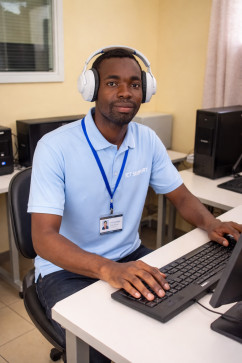 Jbalone45, 19, Tanzania, United Republic Of