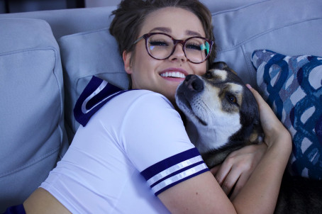 Janet, 30, United Kingdom