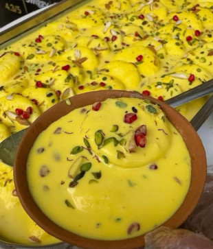 Rasmalaee, 18, India