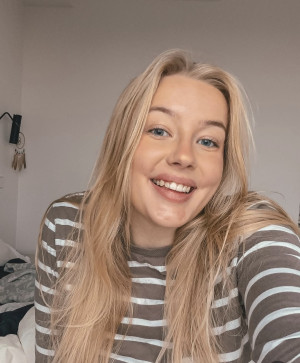 Sophia, 26, United States