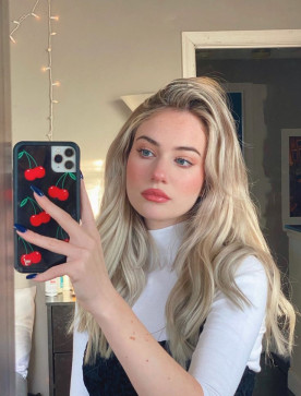 Emma, 18, United States
