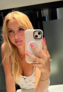 Taylor, 19, United Kingdom