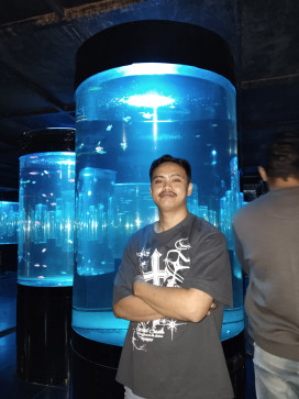 Prakash Newar, 18, India