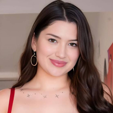 Jane Thompson, 25, United Kingdom