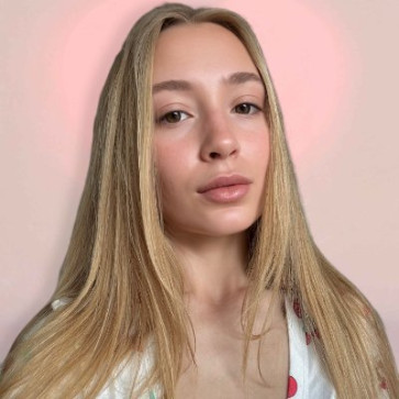 Katie Brooks, 24, United States