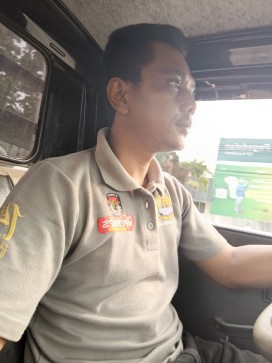 Roban Nopeaji, 38, Indonesia