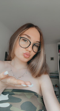 Daisy XX, 22, United States