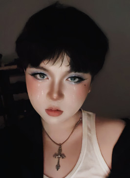 Bin, 18, Viet Nam