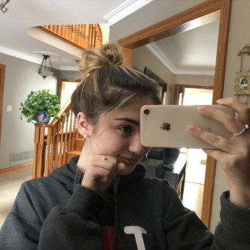 Lucy Lea, 22, United States