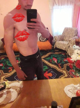 Alti Alrti, 24, Albania