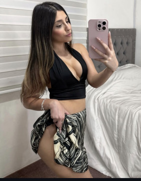 Molly, 21, Canada